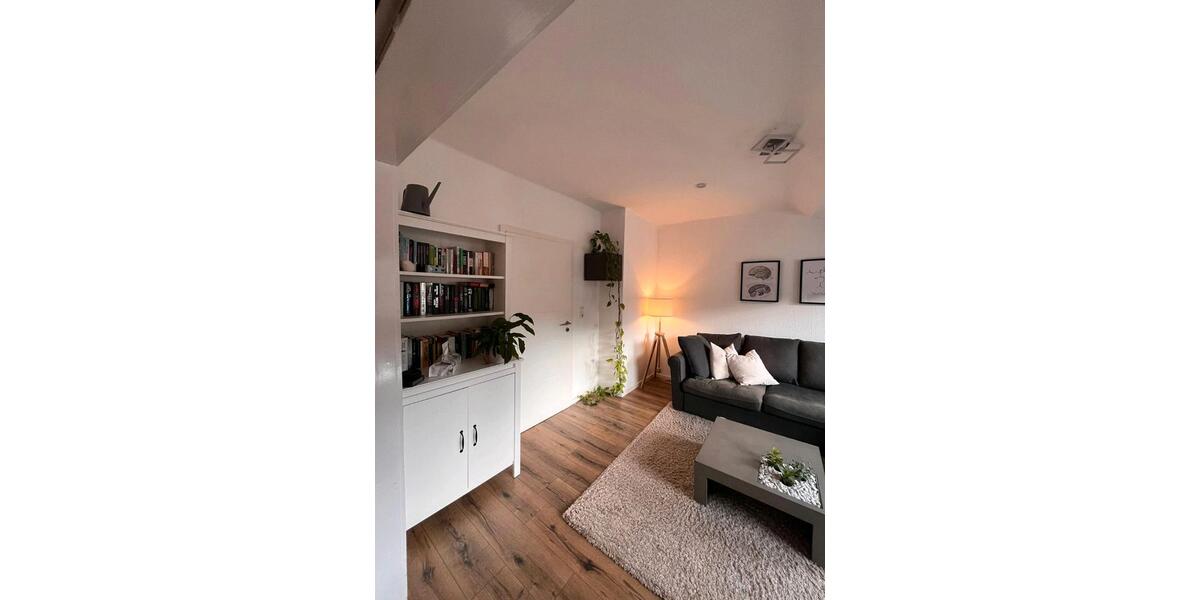 Dachgeschoßwohnung Schriesheim - 4 Zimmer, 86 m&sup2;, 1.100&euro; | Angebot:26286468