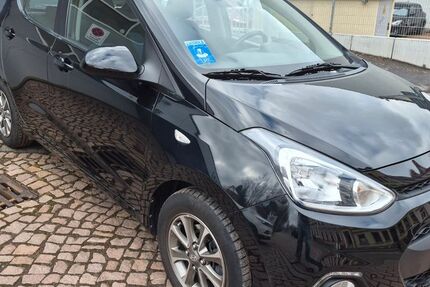 Hyundai i10 48.896 km 6.895 &euro; Mittweida 09648