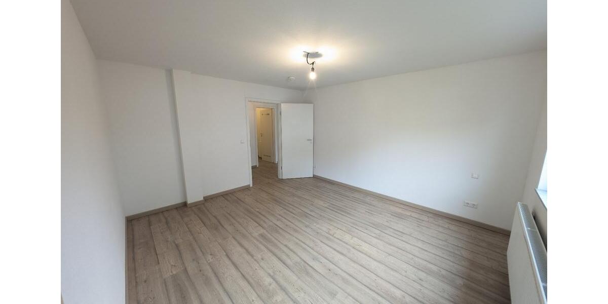 Erdgeschoßwohnung Eningen unter Achalm - 3.5 Zimmer, 107 m&sup2;, 445.000&euro; | Angebot:25638071