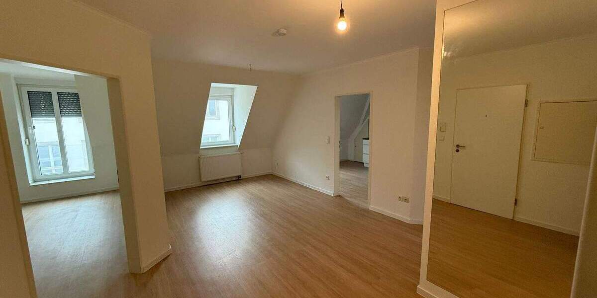 Etagenwohnung Paderborn Kernstadt - 3 Zimmer, 93 m&sup2;, 800&euro; | Angebot:26273826