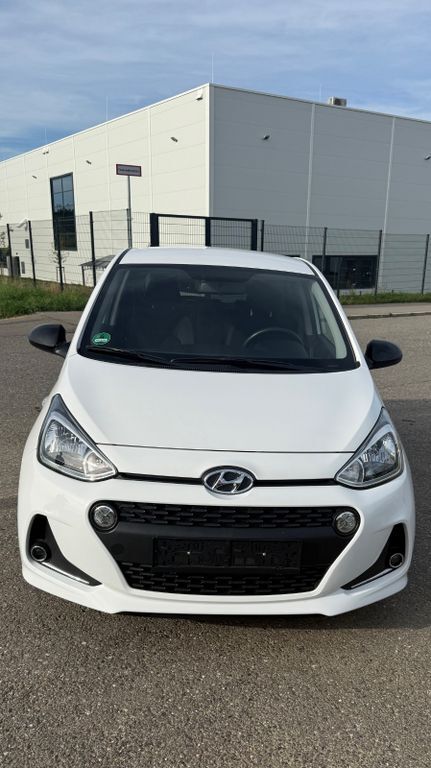 i10