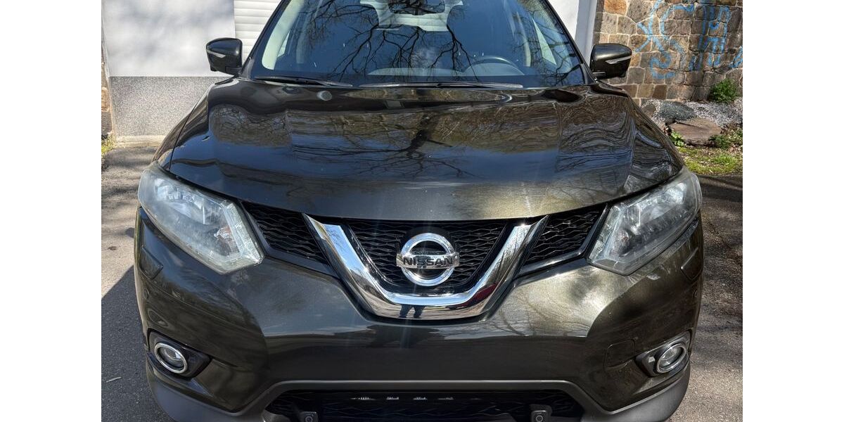 Nissan X-Trail 179.615 km 9.900 &euro; Glauchau 08371