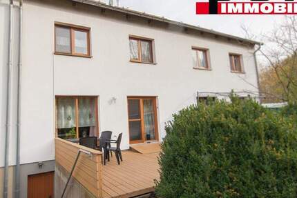 PREIS ANGEPASST! Kernsaniertes Reihenhaus, mit Garten und großer Terrasse! 4 zimmer
