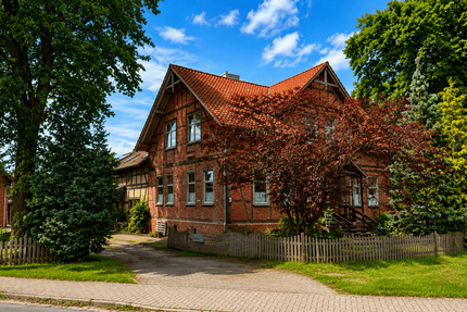 Haus Nienhagen - 10 Zimmer, 230 m&sup2;, 349.000&euro; | Angebot:26818733