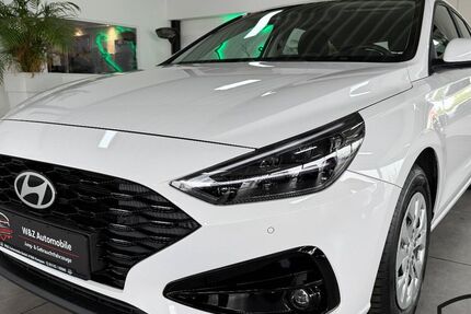 Hyundai i30 5.450 km 18.890 &euro; Kempen 47906