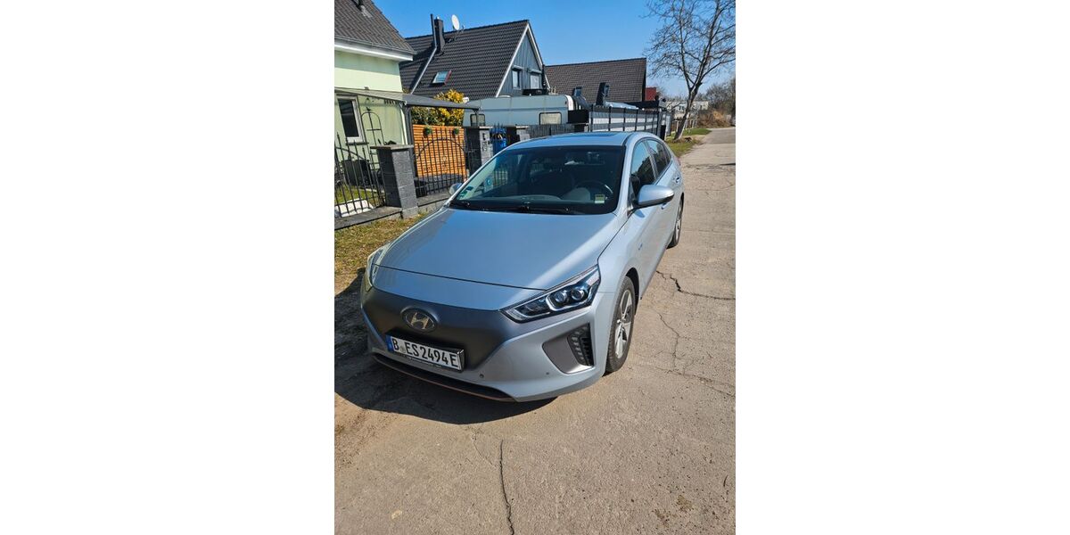 Hyundai IONIQ 81.000 km 13.000 &euro; Berlin 12526