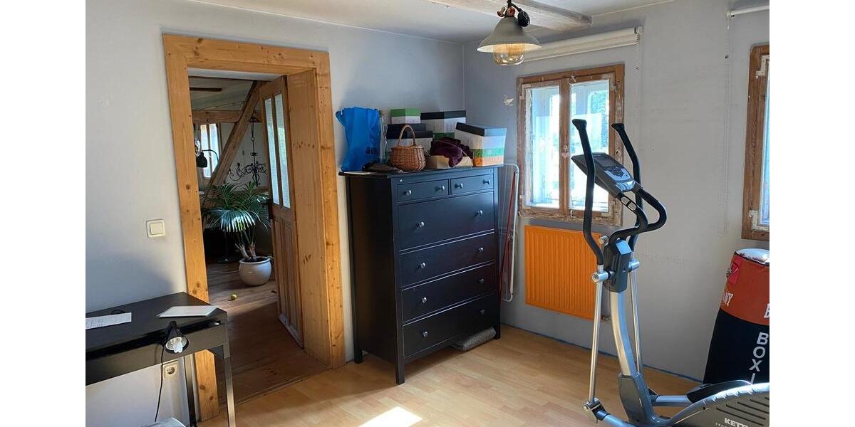 Einfamilienhaus Großröhrsdorf - 6 Zimmer, 140 m&sup2;, 160.000&euro; | Angebot:25523323