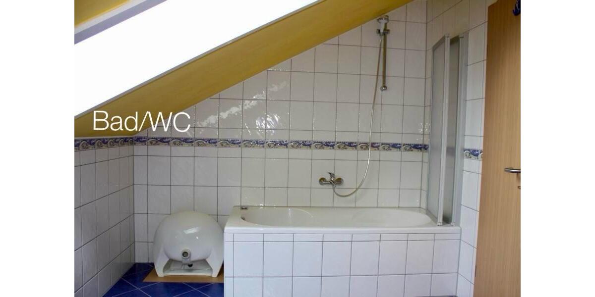 Dachgeschoßwohnung Saal an der Donau - 3 Zimmer, 66 m&sup2;, 630&euro; | Angebot:26537146
