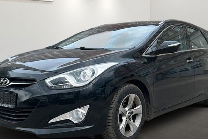 Hyundai i40 244.716 km 2.599 &euro; Berlin 12681