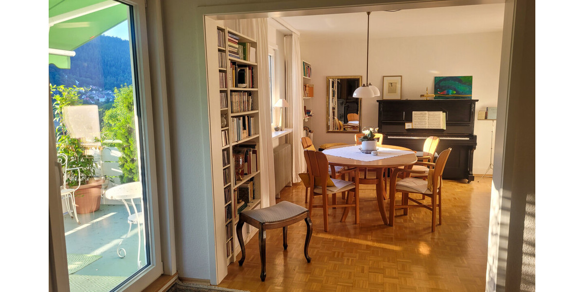 Schönes Landhaus mit Einliegerwohnung - Einfamilienhaus Bad Wildbad | Angebot:25374626