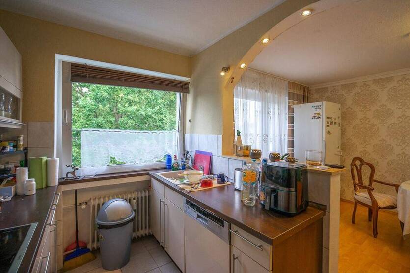 Helle 4-Zimmer-Wohnung mit ca. 104 m², sonnigem Balkon und großzügiger Raumaufteilung