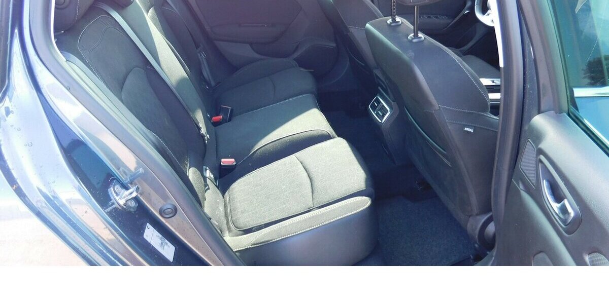 Renault Megane Limited Kombi 1.3 TSI DSG Klima Navi 66.900 km 10.990 &euro; Vordorf 38533