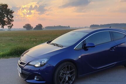 Opel Astra 175.000 km 7.299 &euro; Dallgow Ortsteil Döberitz 14624