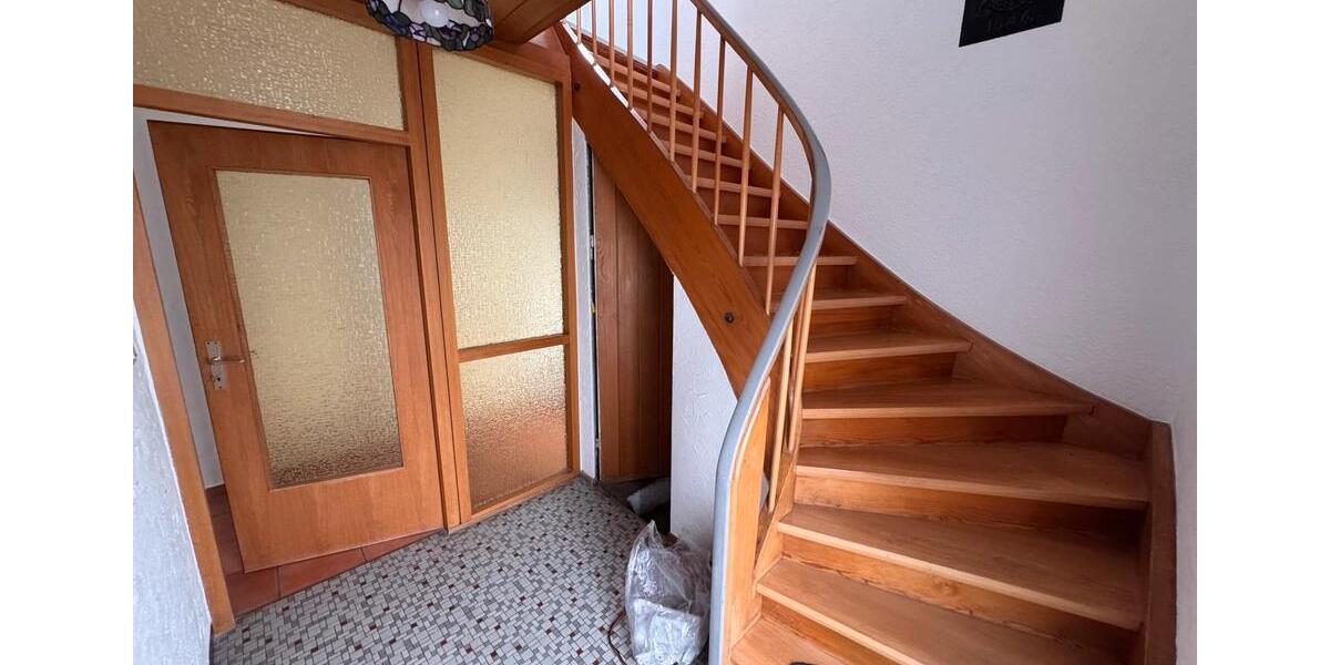 Einfamilienhaus Mutlangen - 8 Zimmer, 200 m&sup2;, 1.950&euro; | Angebot:24774383