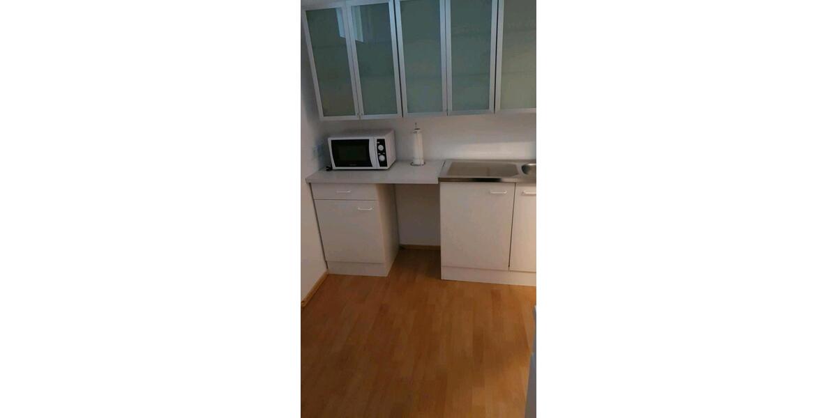 98 Quadratmeter Mietfläche zum Teilen Psychologe, Physiologie us zimmer