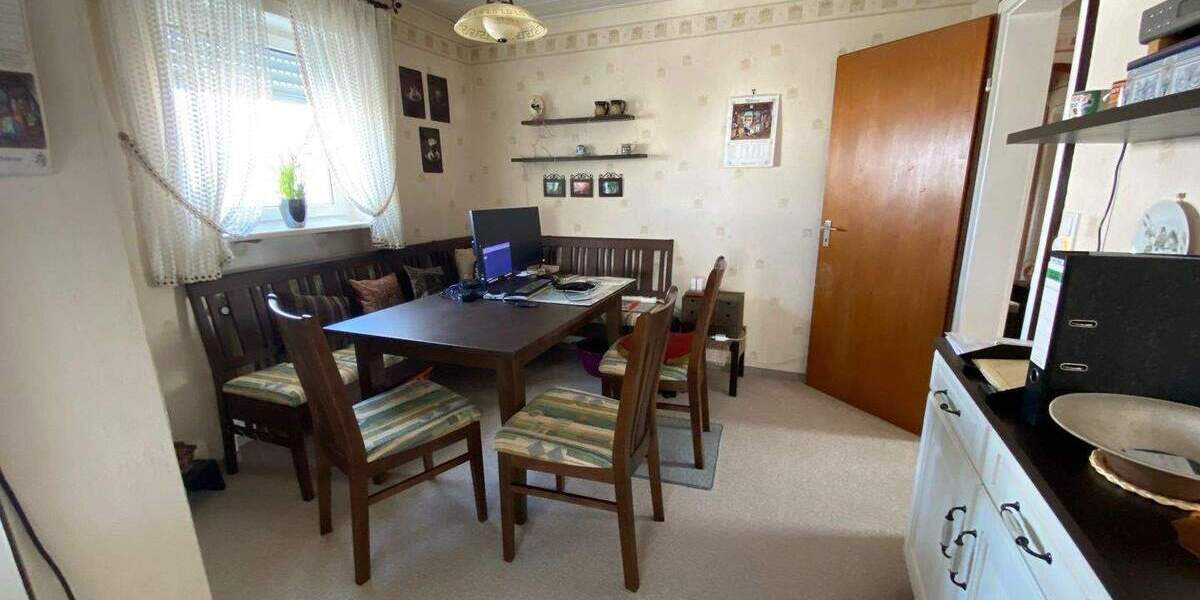 Mehrfamilienhaus, Wohnhaus Langenzenn - 8 Zimmer, 194 m&sup2;, 679.000&euro; | Angebot:25797925