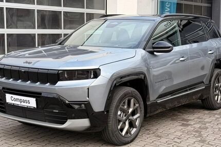 Jeep Compass 9.900 km 42.750 &euro; Bad Arolsen 34454