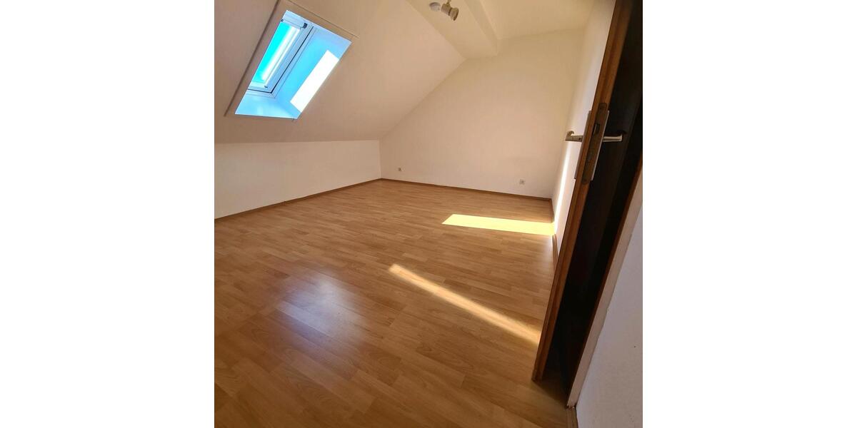 Dachgeschoßwohnung Marburg Cappel - 2 Zimmer, 45 m&sup2;, 600&euro; | Angebot:26312760