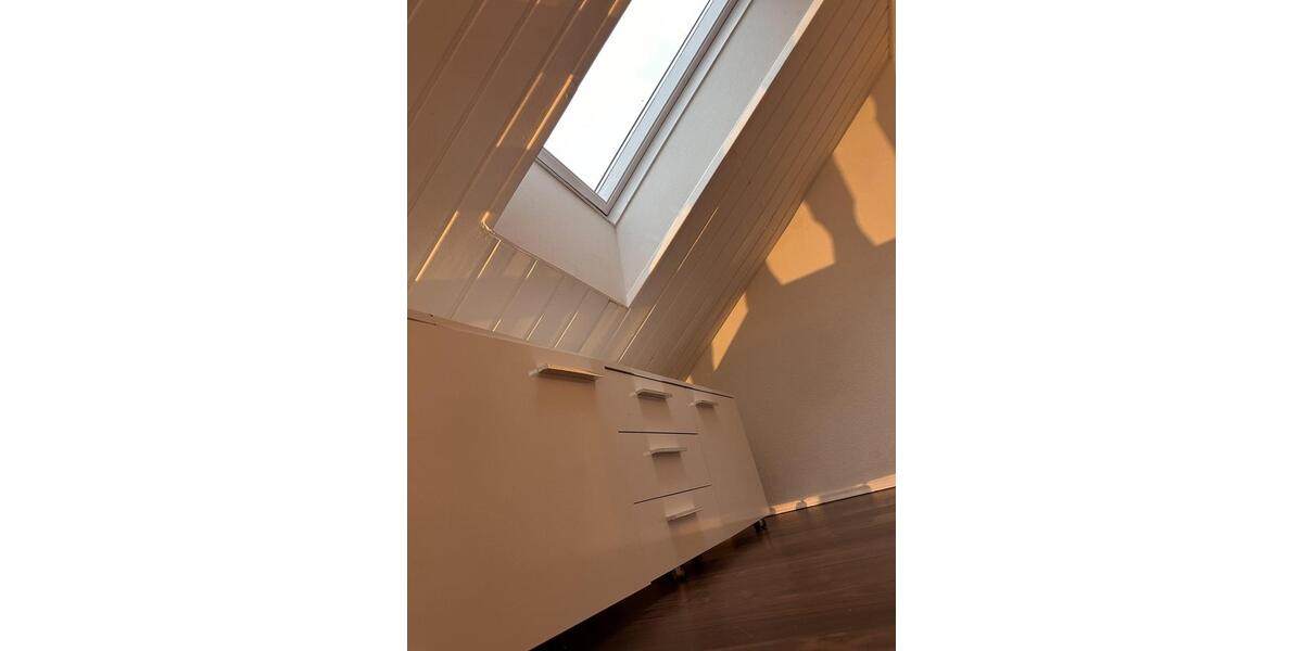 Dachgeschoßwohnung Bremen Neustadt - 1.5 Zimmer, 40 m&sup2;, 650&euro; | Angebot:25407607