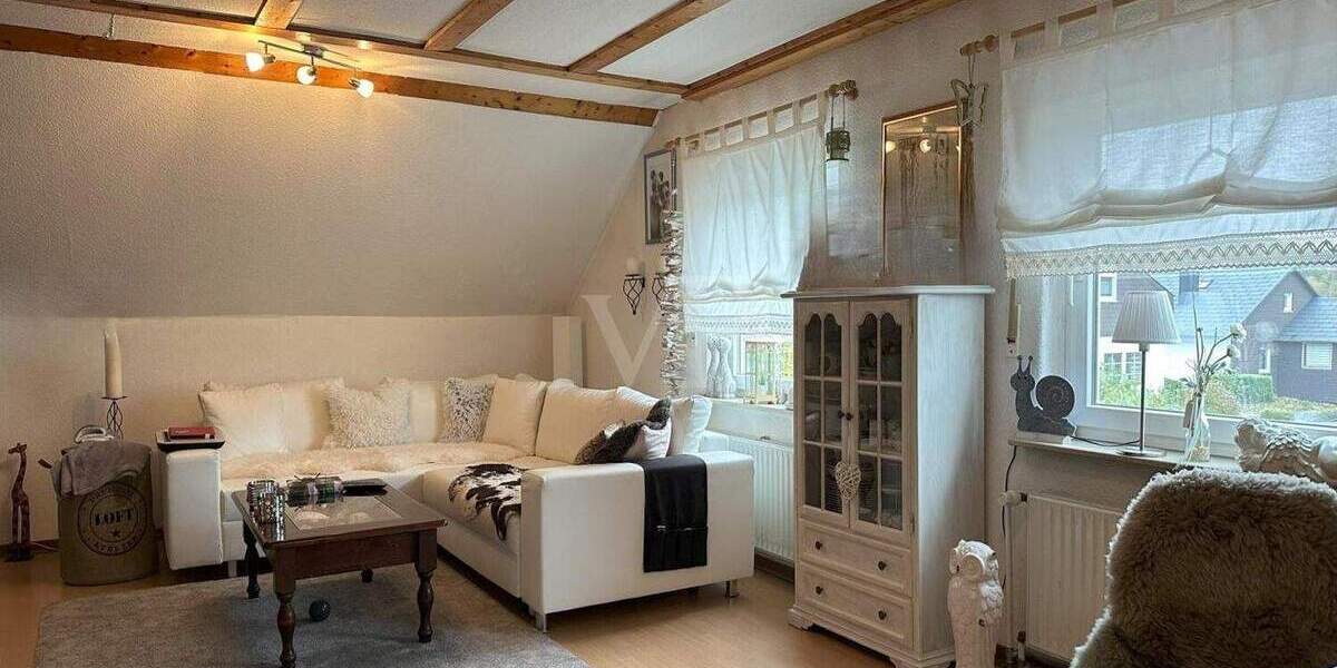 Etagenwohnung Dillenburg / Niederscheld Niederscheld - 8 Zimmer, 216 m&sup2;, 278.000&euro; | Angebot:23306234