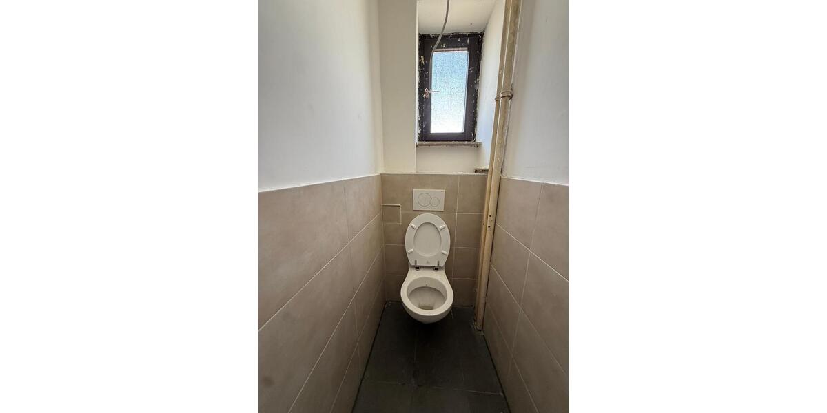 Etagenwohnung Mannheim Almenhof - 3 Zimmer, 85 m&sup2;, 1.250&euro; | Angebot:26036236