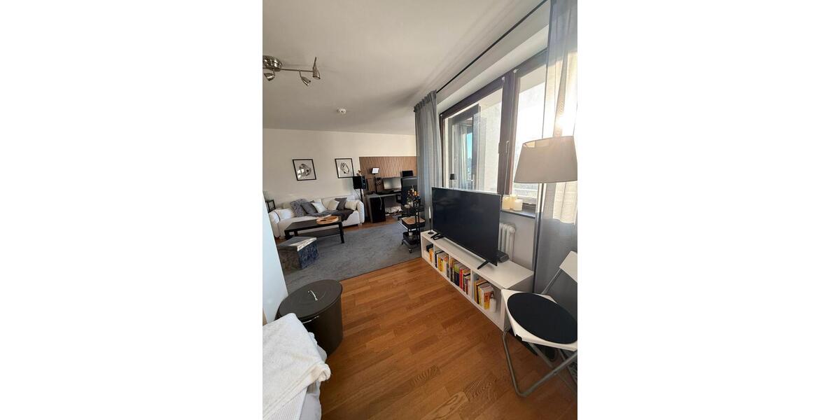 Etagenwohnung Kiel Ravensberg - 1 Zimmer, 39 m&sup2;, 330&euro; | Angebot:26412555