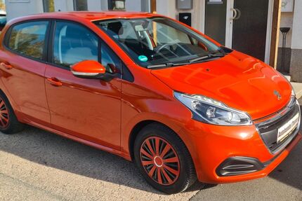 Peugeot 208 58.000 km 8.300 &euro; Zwickau 08056