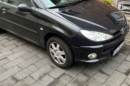 Peugeot 206 189.000 km 1.999 € Frechen 50226