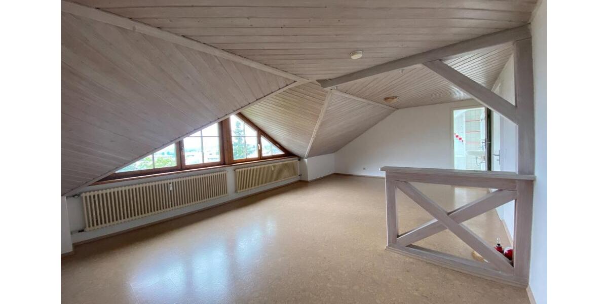 Dachgeschoßwohnung Markdorf - 2.5 Zimmer, 920&euro; | Angebot:22882047