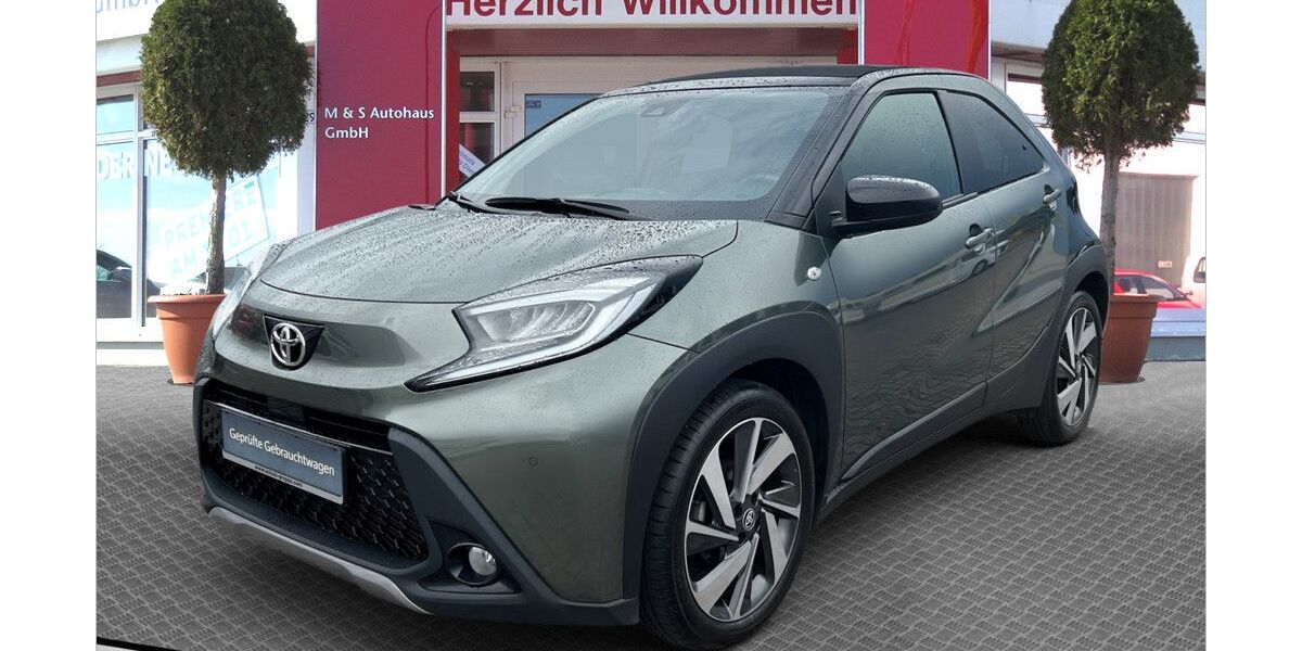 Toyota Aygo (X) 24.322 km 16.320 &euro; Stendal 39576