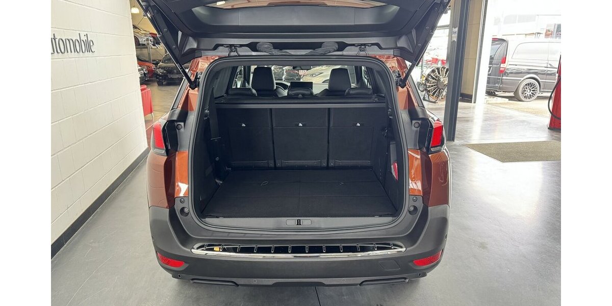 Peugeot 5008 Puretech 130 Allure CarPlay Cam 17.210 km 21.470 &euro; Lich 35423