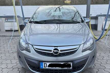 Opel Corsa 79.000 km 8.500 &euro; Düsseldorf 40472