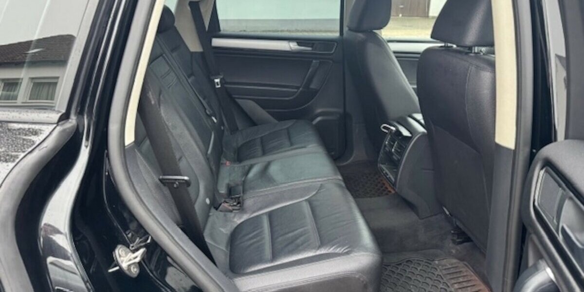 VW Touareg 3.0 V6 TDI Terrain Tech 4 Motion 161.000 km 17.990 € Neckarsulm 74172