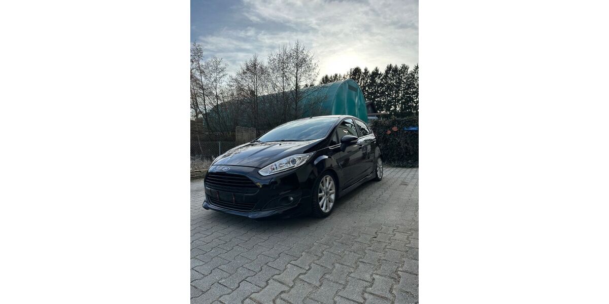 Ford Fiesta 131.100 km 5.000 &euro; Kirchendemenreuth 92665