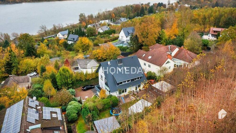 Großzügige 3-Zimmer-Erdgeschoßwohnung mit eigenem Garten, Terrasse und Seeblick in Möhnesee