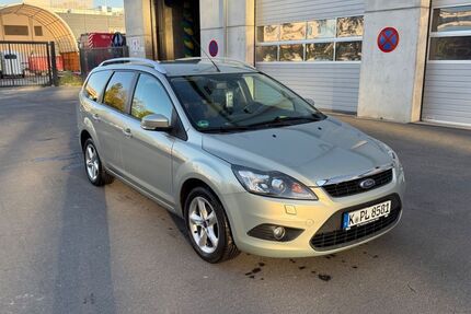 Ford Focus 263.700 km 3.300 &euro; Köln 50766