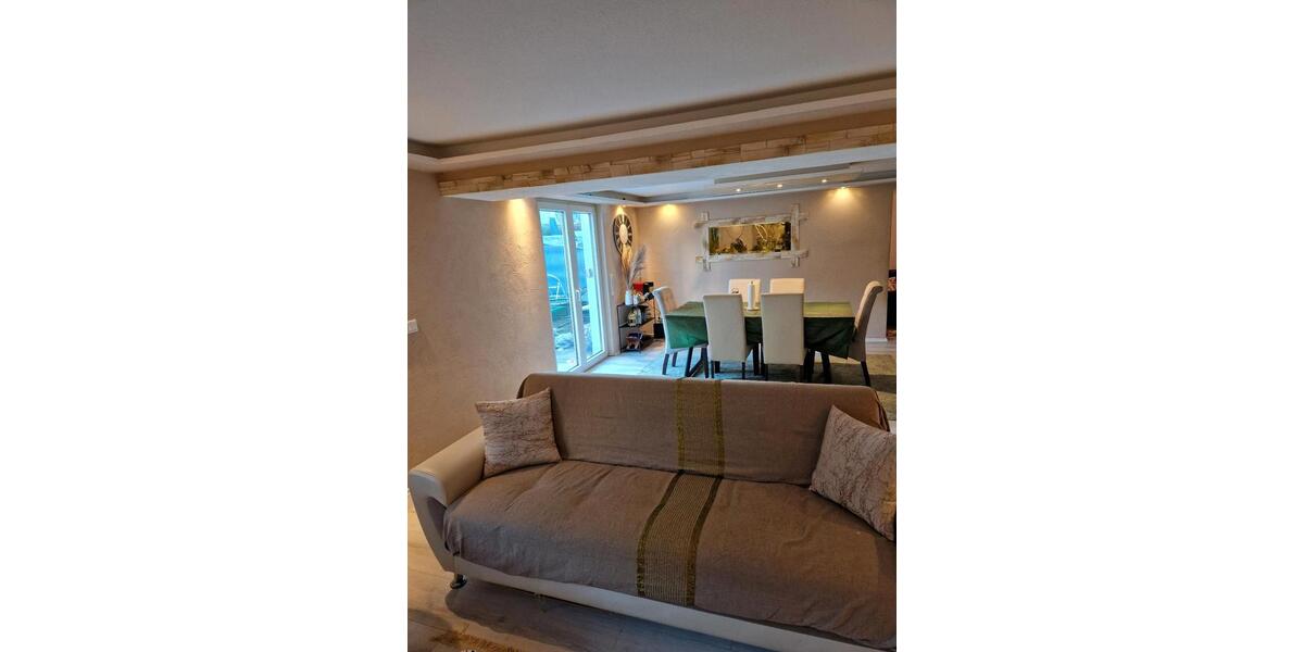 Einfamilienhaus Kaiserslautern Bahnheim - 2 Zimmer, 90 m&sup2;, 1.100&euro; | Angebot:26249148