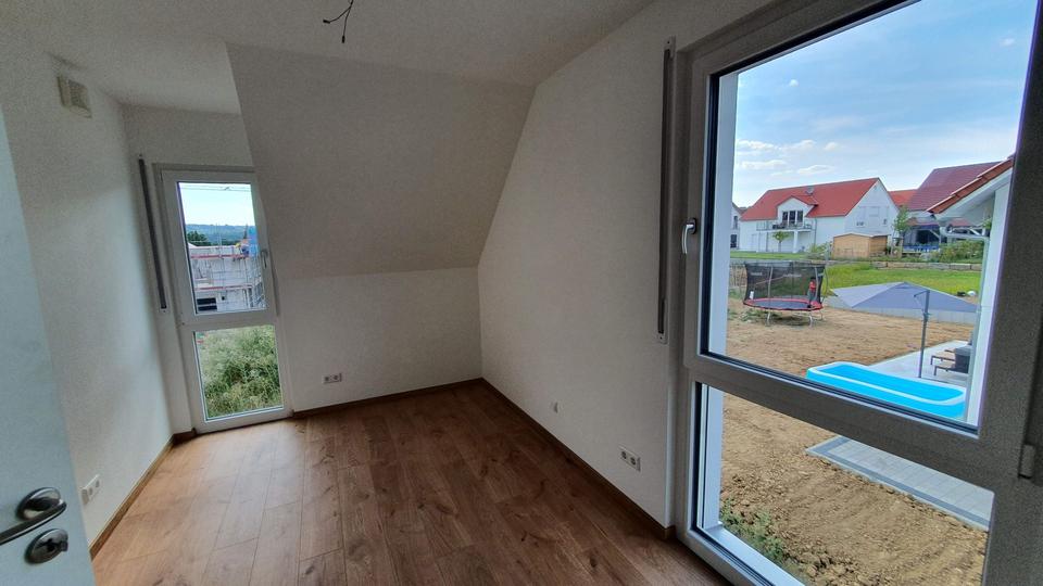 Etagenwohnung Schwäbisch Hall - 4.5 Zimmer, 150 m&sup2;, 1.399&euro; | Angebot:26449882