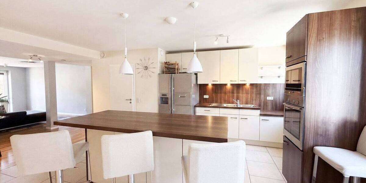 Etagenwohnung Stuttgart West - 7 Zimmer, 205 m&sup2;, 1.290.000&euro; | Angebot:26853375