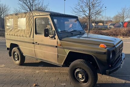 Mercedes G 230