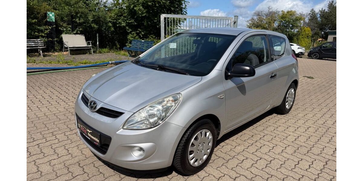 Hyundai i20 90.000 km 3.500 &euro; Norderstedt 22848