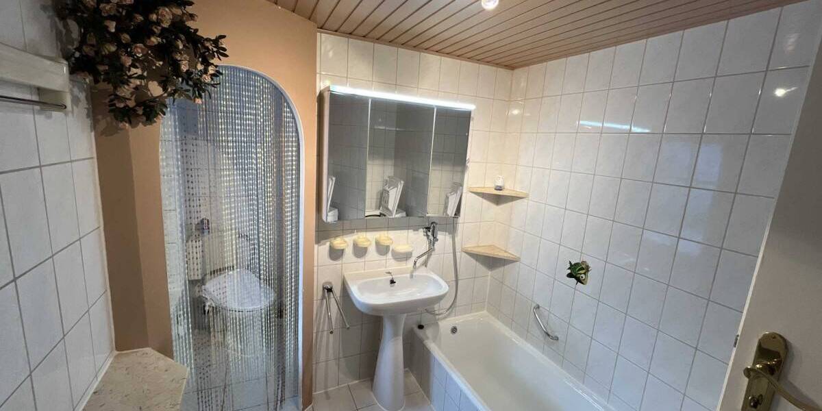 Doppelhaushälfte Dresden Briesnitz - 4 Zimmer, 100 m&sup2;, 270.000&euro; | Angebot:26799195