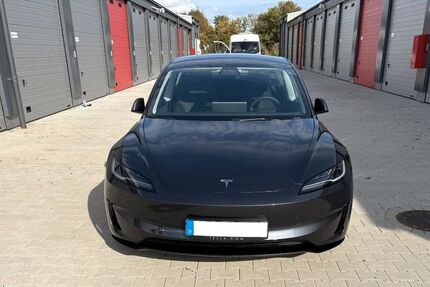 Tesla Model 3 22.100 km 48.000 &euro; Braunschweig 38122
