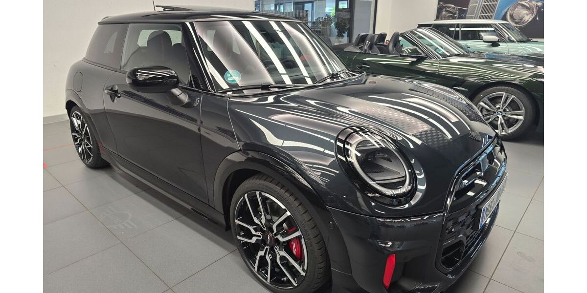 Mini John Cooper Works Coupé 9.000 km 38.000 &euro; München 80809