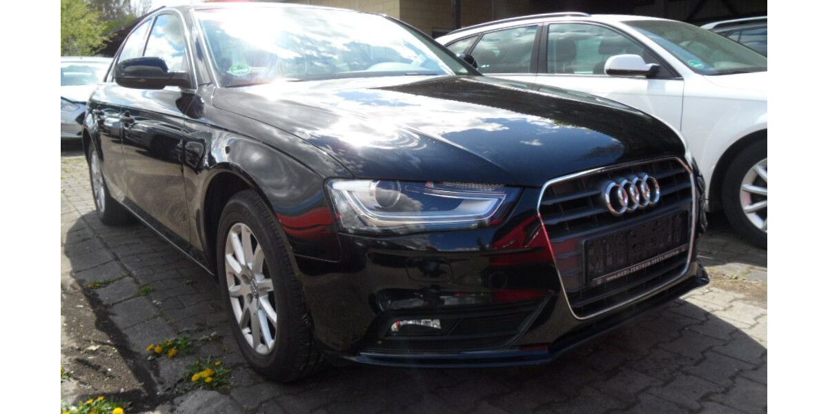 Audi A4 110.239 km 9.790 &euro; Regensburg 93055