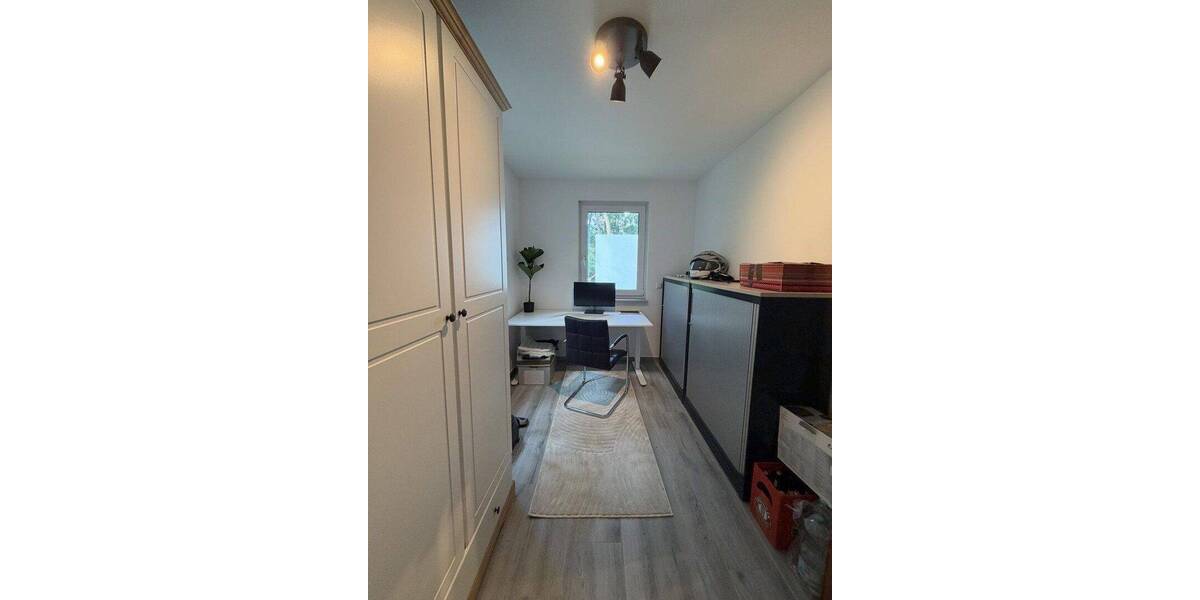 Etagenwohnung klausdorf Klausdorf - 4 Zimmer, 110 m&sup2;, 1.695&euro; | Angebot:26848317
