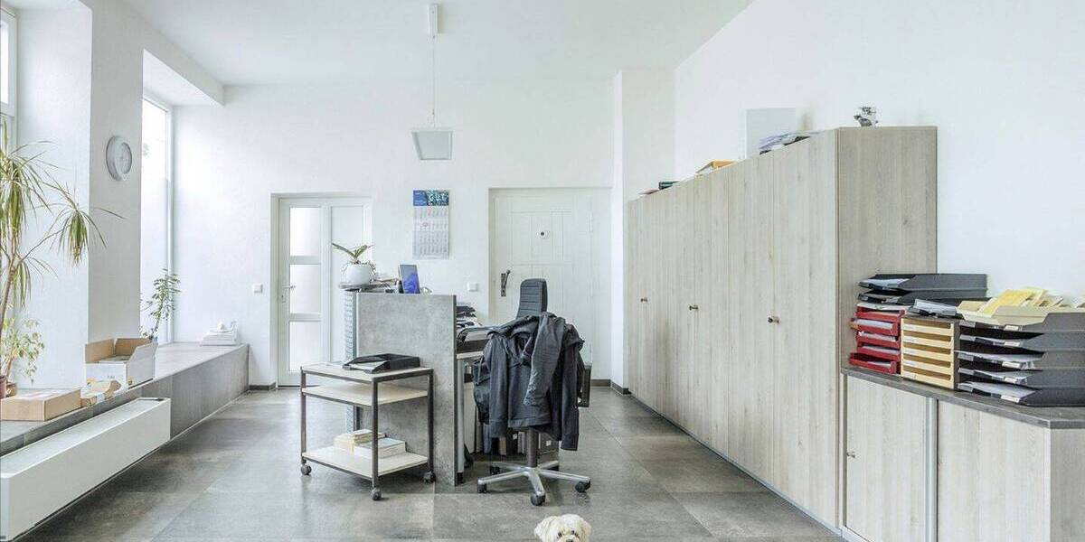 Ihre neuen Gewerbe- oder Praxisräume warten auf Sie 6 zimmer