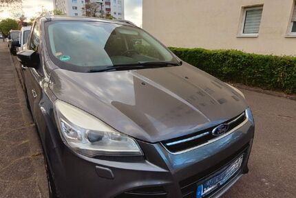 Ford Kuga 145.000 km 6.500 &euro; Hanau 63454