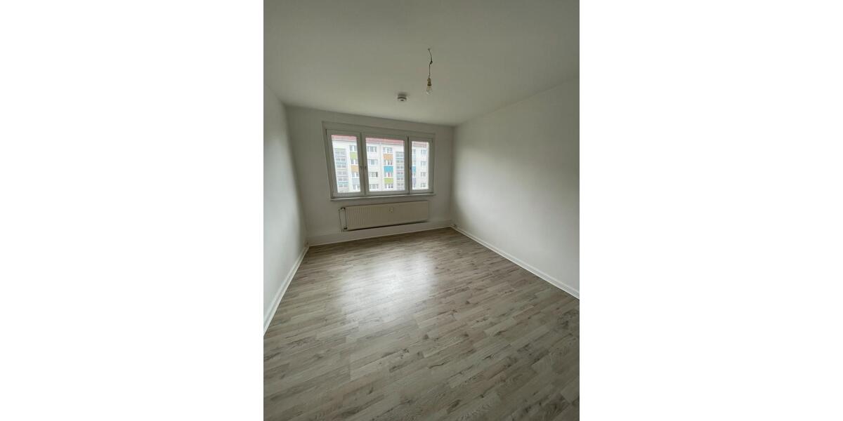 Dachgeschoßwohnung Limbach-Oberfrohna Oberfrohna - 2 Zimmer, 47 m&sup2;, 25.000&euro; | Angebot:25979439