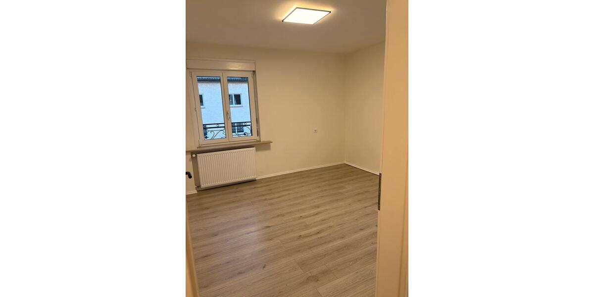 Etagenwohnung Schönaich - 3 Zimmer, 55 m&sup2;, 900&euro; | Angebot:24795739